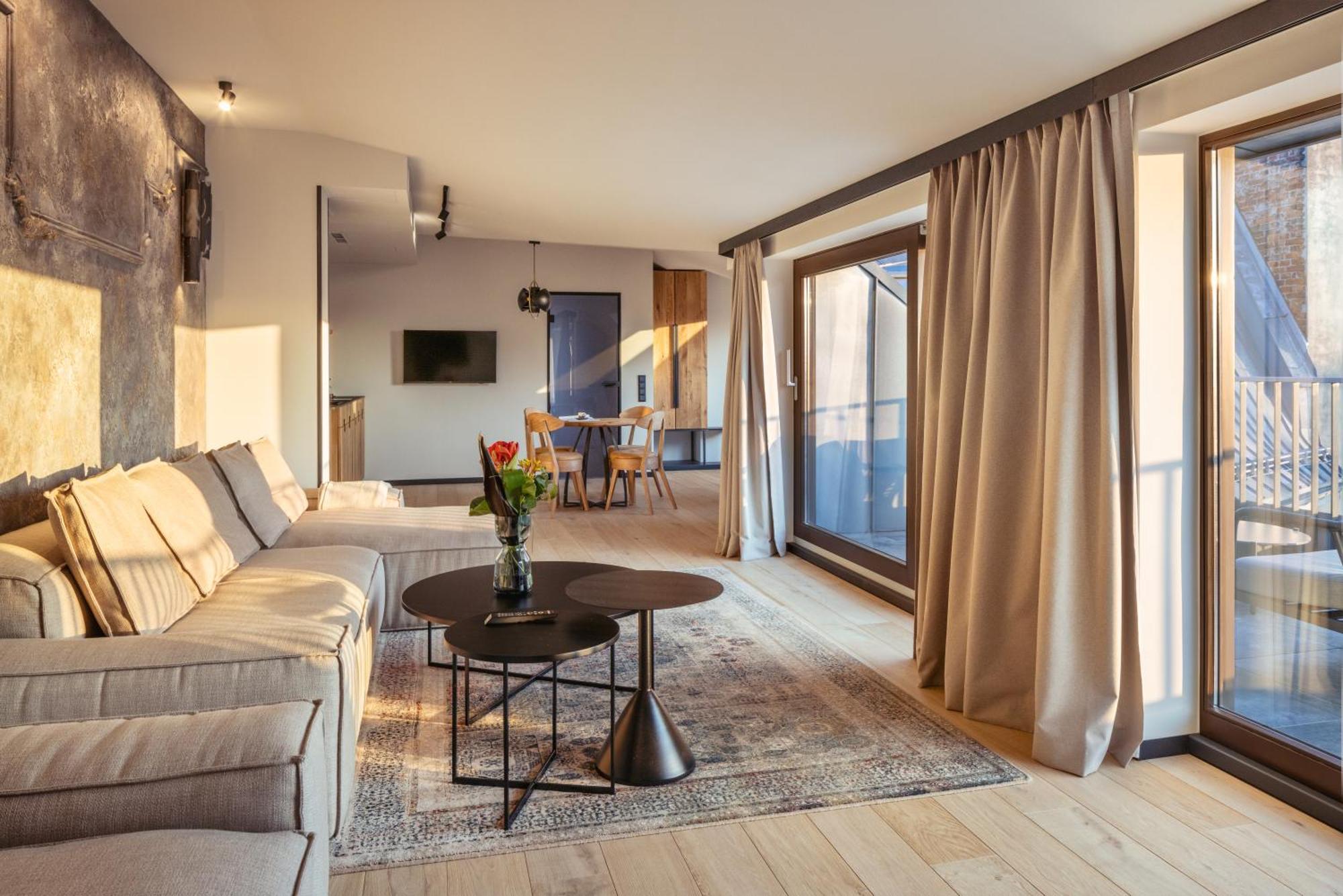 Nomadic Urban Premium Suites Krasków Eksteriør bilde