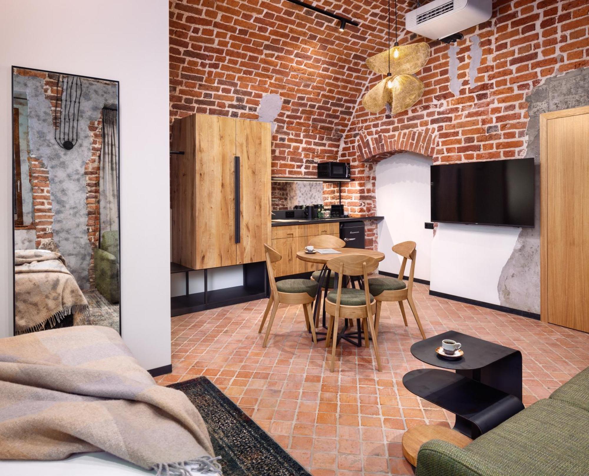 Nomadic Urban Premium Suites Krasków Eksteriør bilde