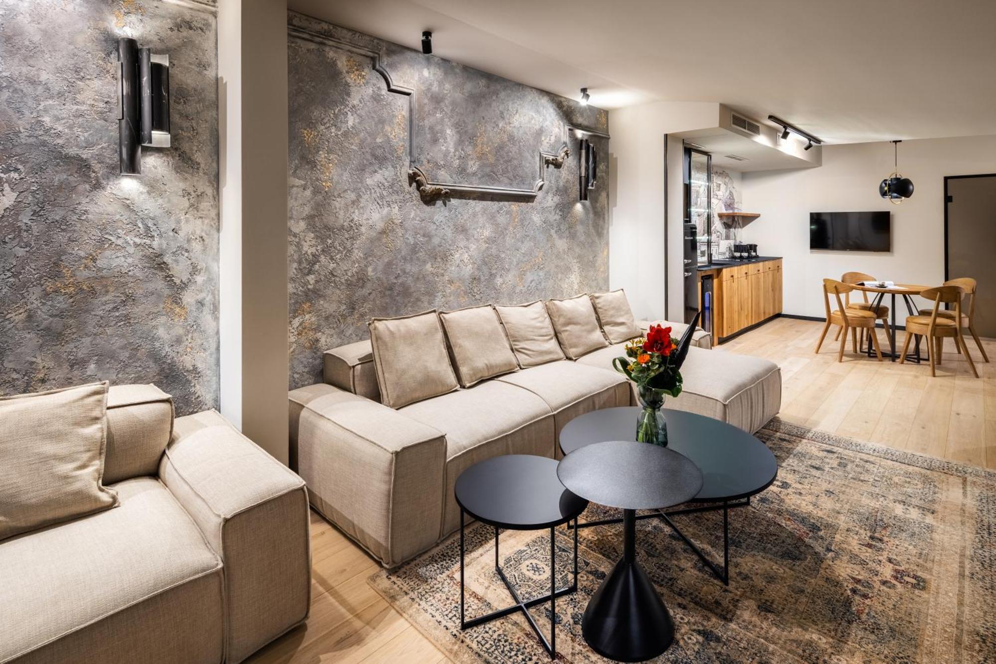Nomadic Urban Premium Suites Krasków Eksteriør bilde