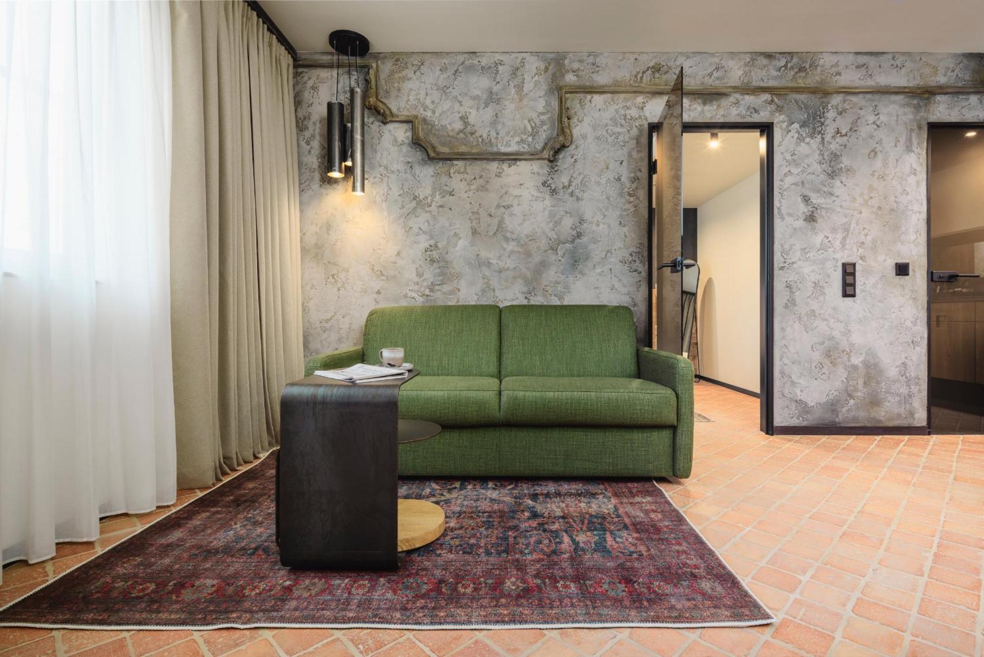 Nomadic Urban Premium Suites Krasków Eksteriør bilde