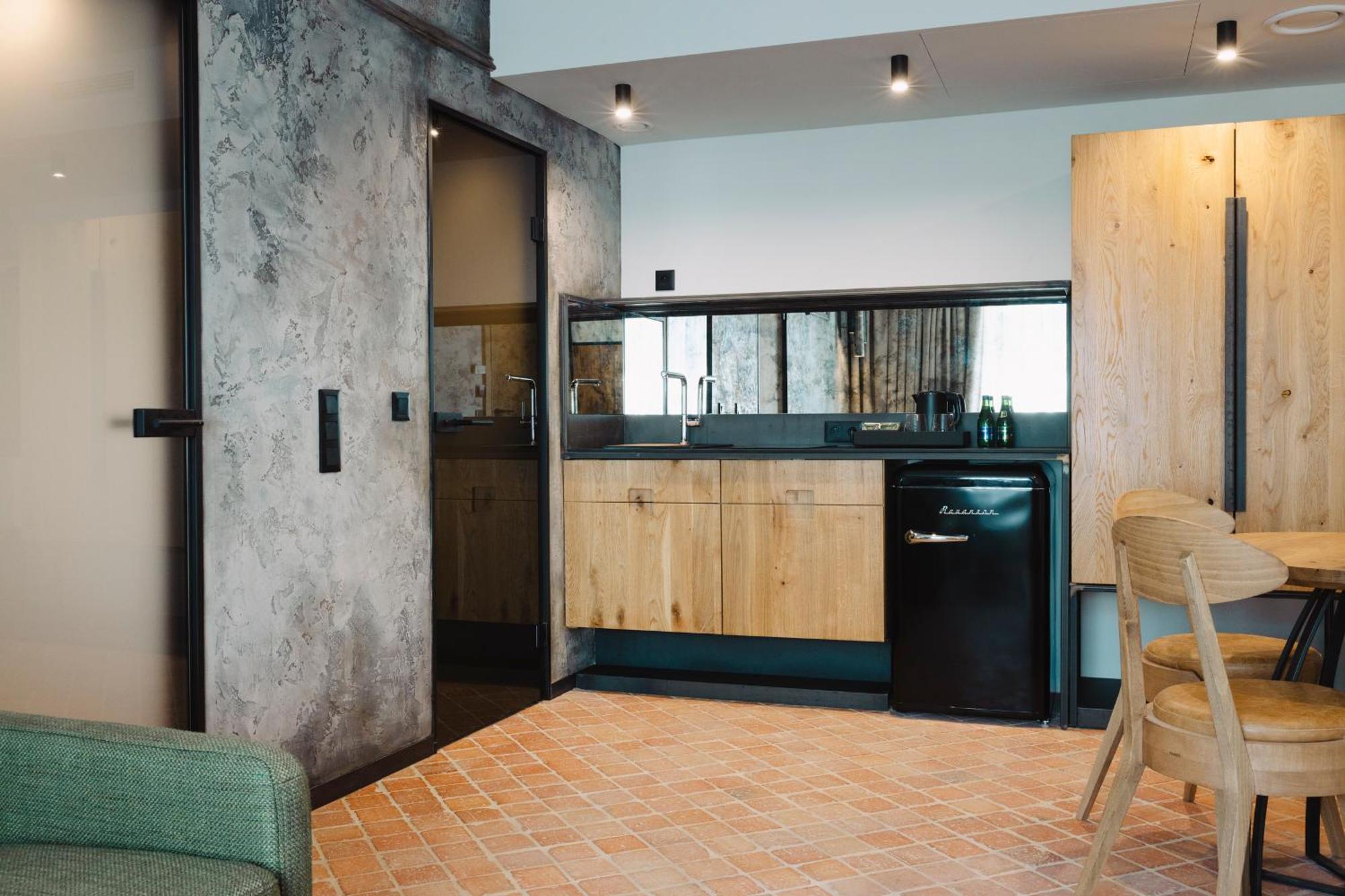 Nomadic Urban Premium Suites Krasków Eksteriør bilde